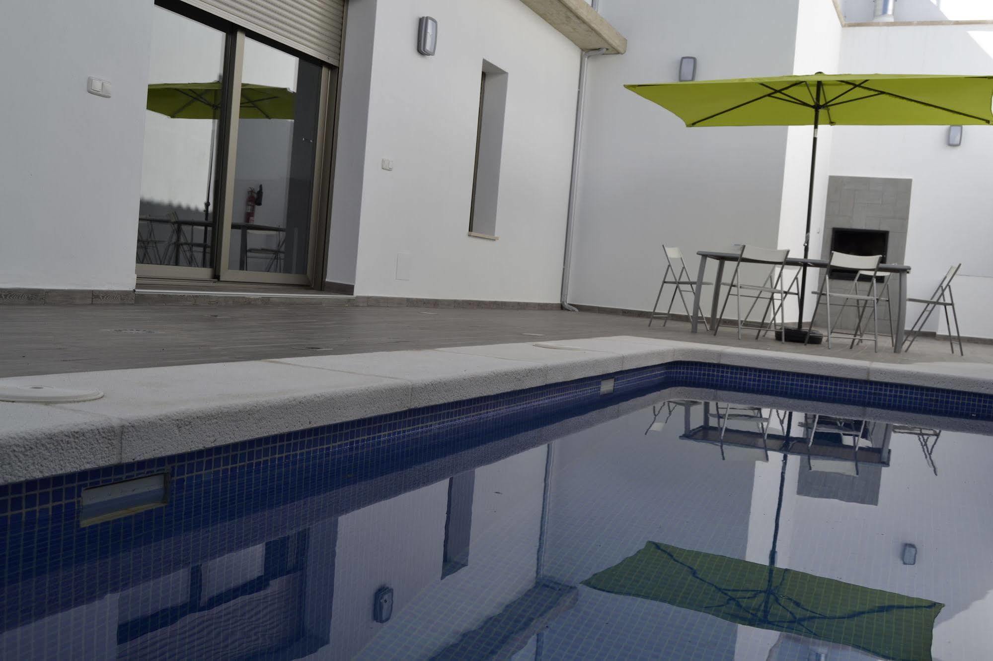 Apartamentos Turisticos Clavero アルマグロ エクステリア 写真