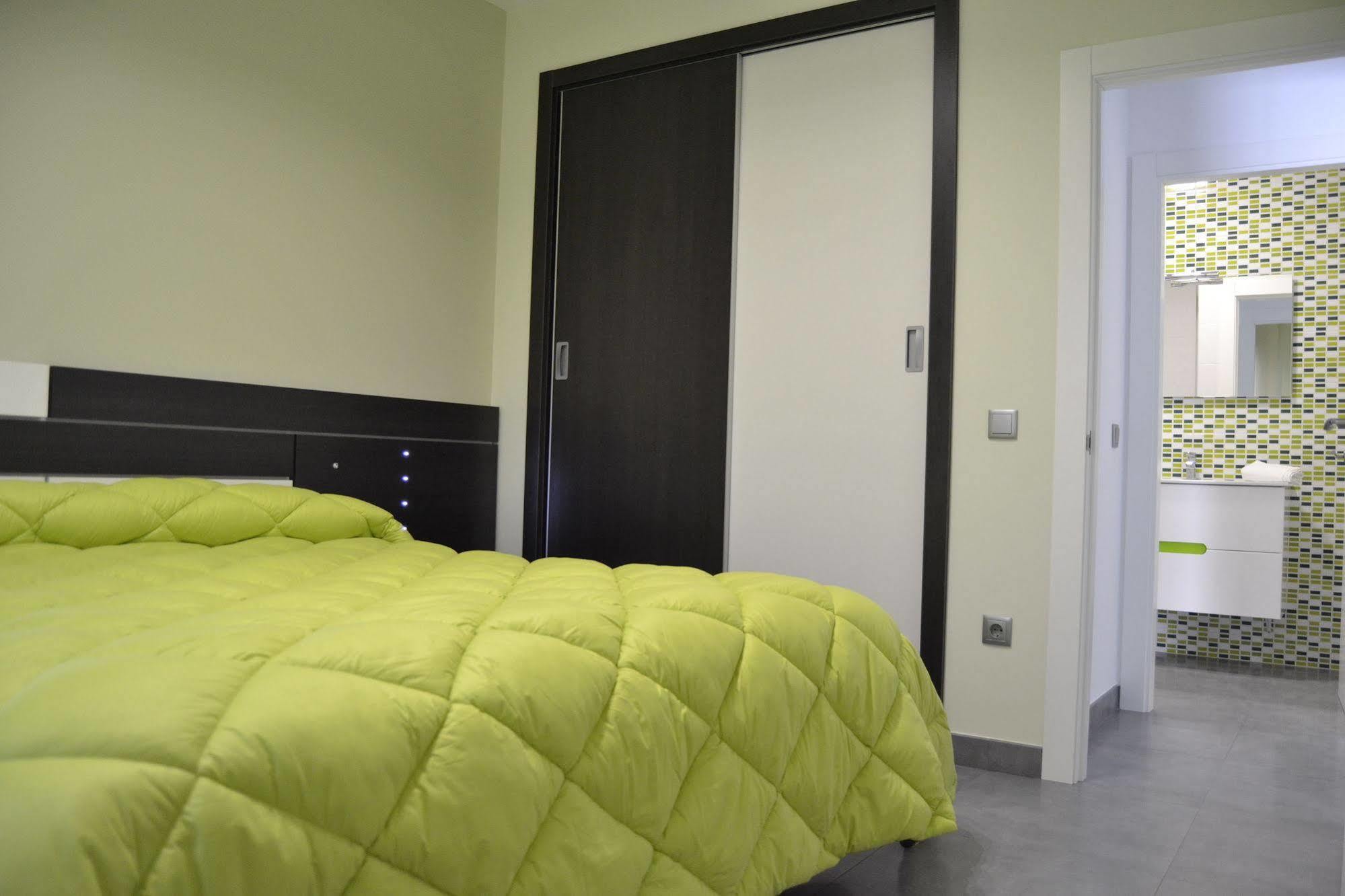 Apartamentos Turisticos Clavero アルマグロ エクステリア 写真